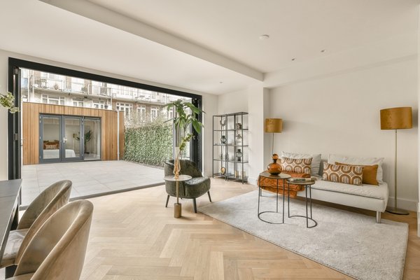 Comment transformer un balcon en un jardin d'hiver fleuri et résistant au gel?